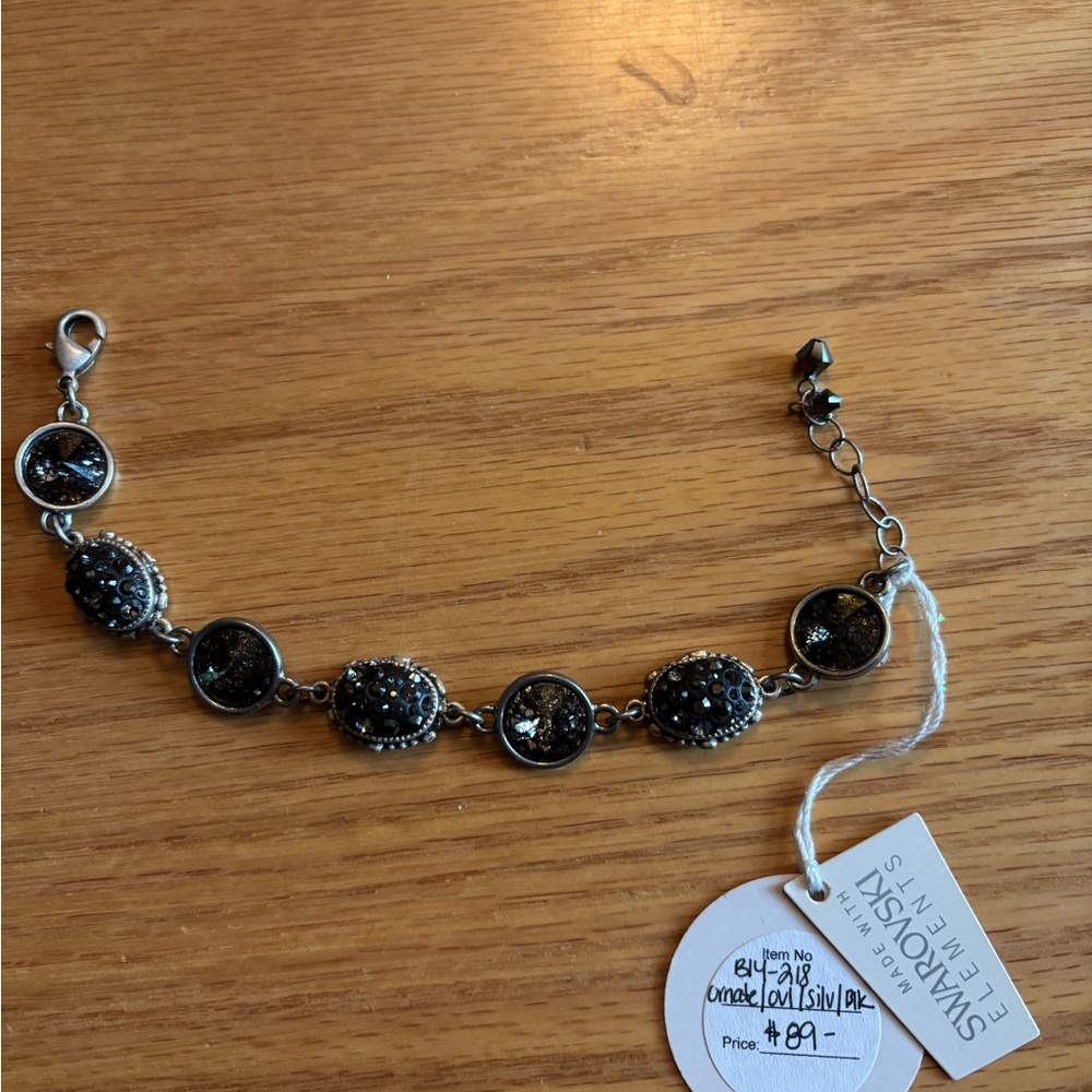 Stylish  Ornate Oval/silver/black Kara Marie Designed Bracelet 9” Adjustable